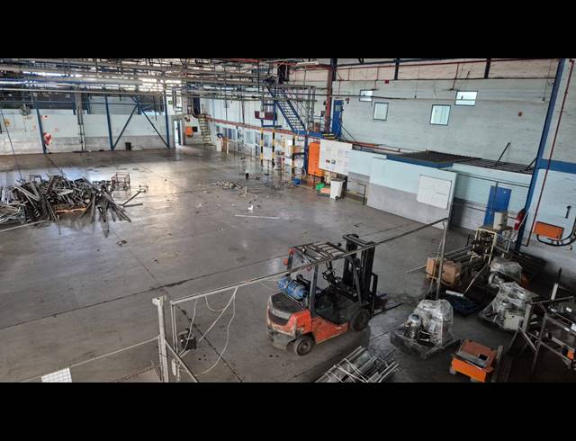 4,970M² FACTORY TO LET IN WESTMEAD